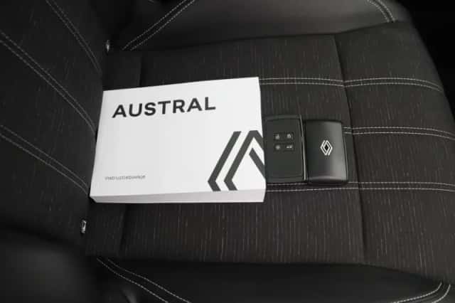 Renault Austral (2025) thumbnail 34