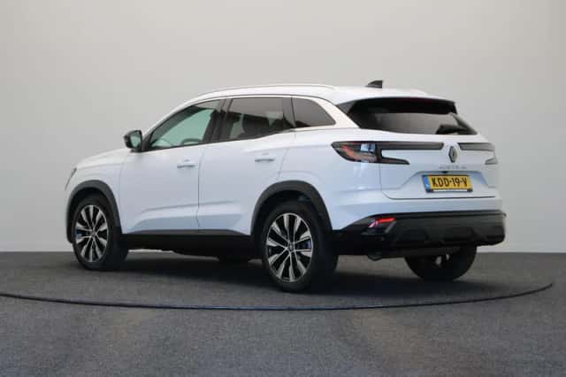 Renault Austral (2025) thumbnail 2
