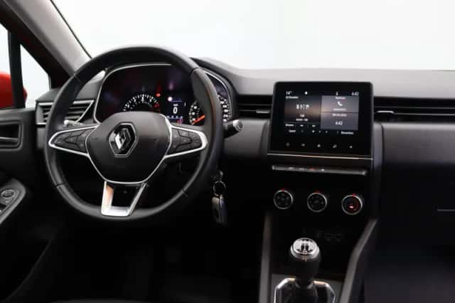 Renault Clio (2019) thumbnail 4