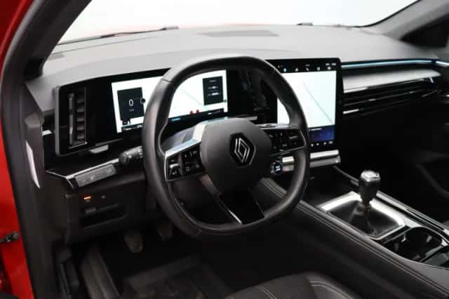 Renault Austral (2023) thumbnail 17