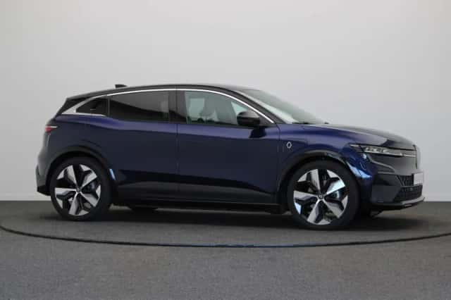 Renault Mégane E-Tech (2024) thumbnail 6