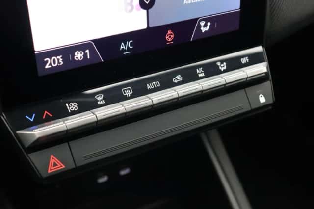 Renault Captur (2025) thumbnail 33