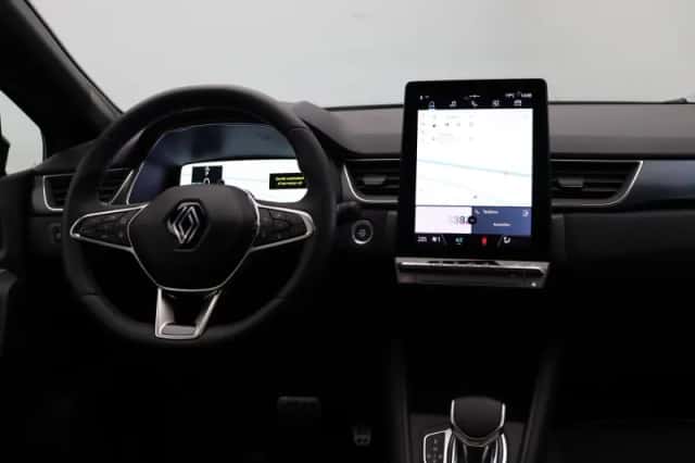 Renault Captur (2025) thumbnail 5