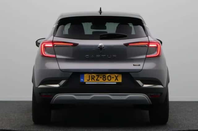Renault Captur (2024) thumbnail 6
