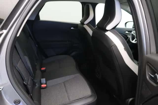 Renault Captur (2022) thumbnail 8