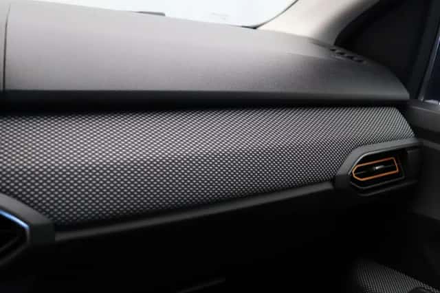 Dacia Sandero Stepway (2021) thumbnail 36