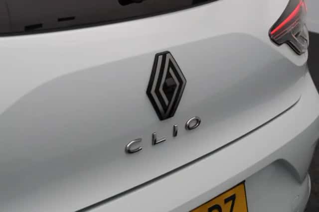 Renault Clio (2024) thumbnail 37