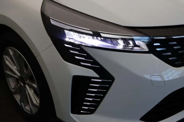 Renault Clio (2024) thumbnail 39