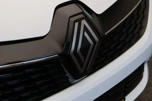 Renault Clio (2024) thumbnail 40