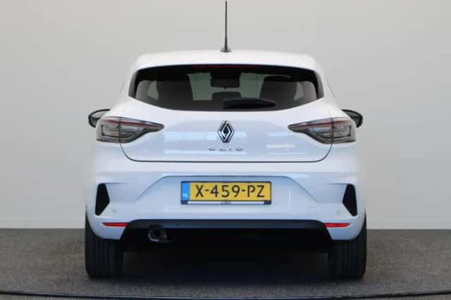 Renault Clio (2024) thumbnail 7