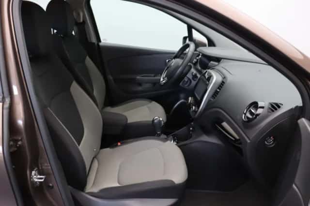 Renault Captur (2014) thumbnail 14