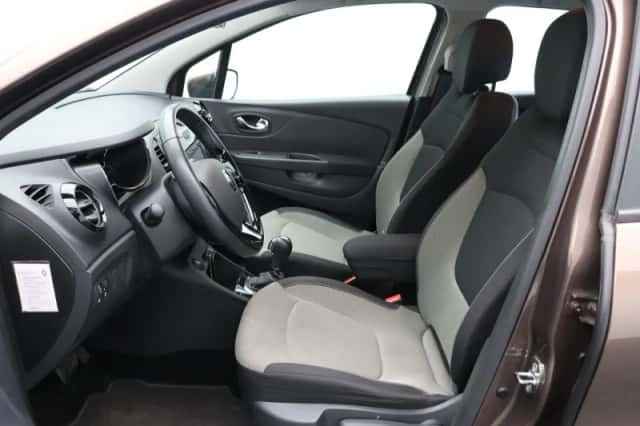 Renault Captur (2014) thumbnail 18