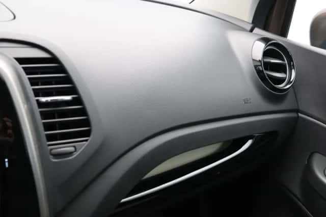 Renault Captur (2014) thumbnail 32