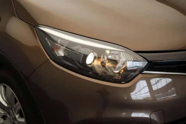 Renault Captur (2014) thumbnail 37