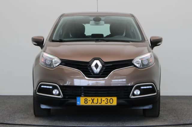 Renault Captur (2014) thumbnail 6