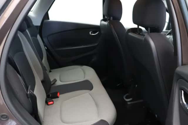 Renault Captur (2014) thumbnail 8
