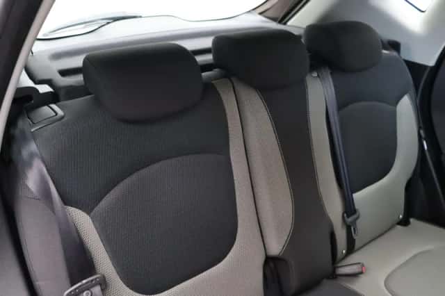 Renault Captur (2014) thumbnail 9
