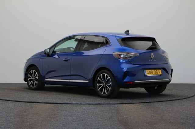 Renault Clio (2024) thumbnail 2