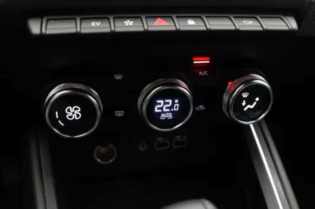 Renault Clio (2024) thumbnail 30