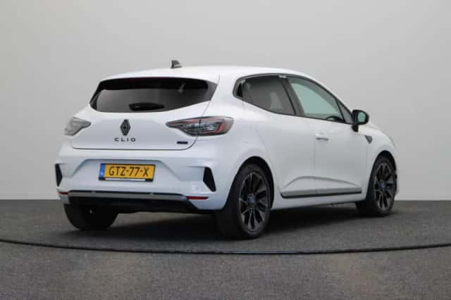 Renault Clio (2024) thumbnail 11