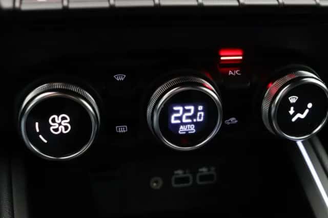 Renault Clio (2024) thumbnail 29
