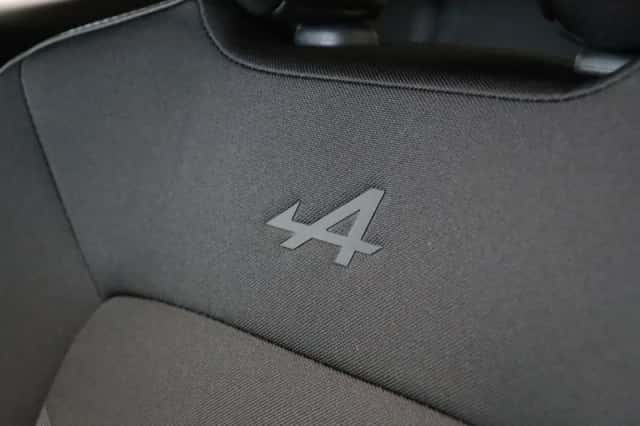 Renault Clio (2024) thumbnail 39