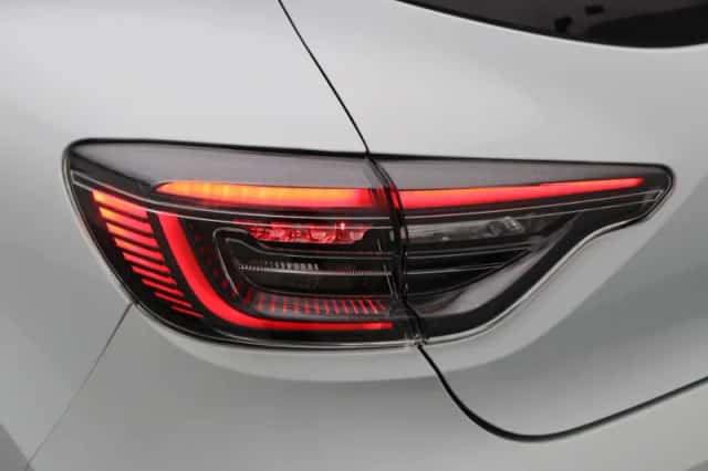 Renault Clio (2024) thumbnail 40