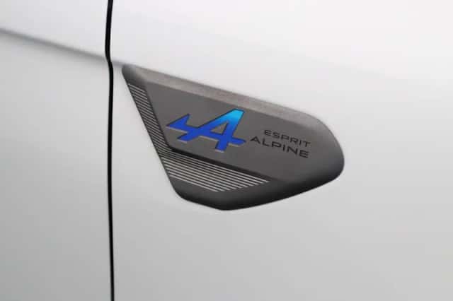 Renault Clio (2024) thumbnail 43