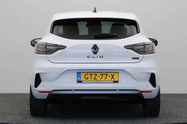 Renault Clio (2024) thumbnail 7