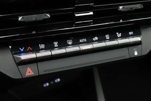 Renault Clio (2026) thumbnail 32