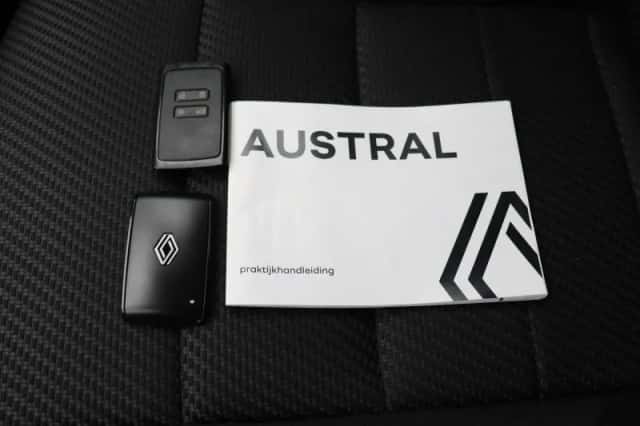 Renault Austral (2025) thumbnail 43