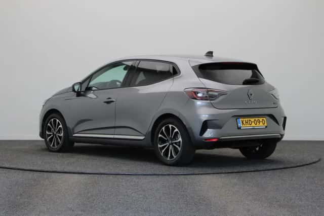 Renault Clio (2025) thumbnail 2
