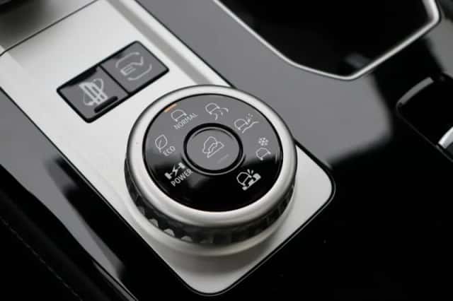 Mitsubishi Outlander (2026) thumbnail 32