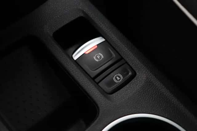 Renault Captur (2023) thumbnail 30