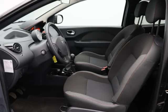 Renault Twingo (2013) thumbnail 16