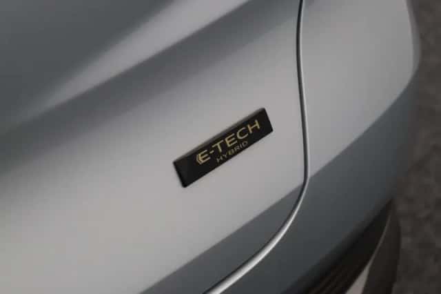 Renault Captur (2024) thumbnail 43