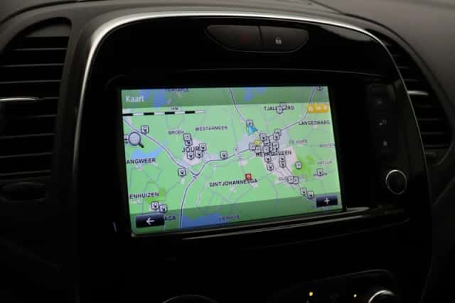 Renault Captur (2018) thumbnail 31