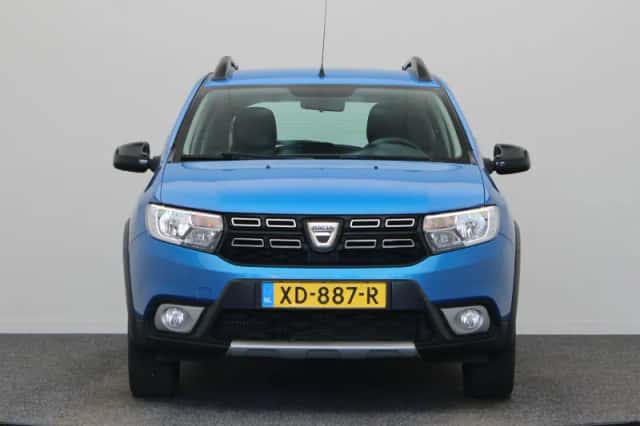 Dacia Sandero Stepway (2018) thumbnail 6