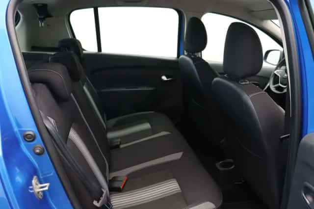 Dacia Sandero Stepway (2018) thumbnail 8
