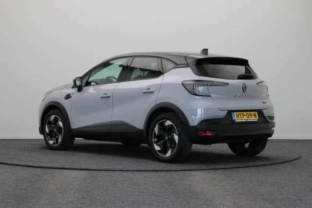 Renault Captur (2025) thumbnail 2