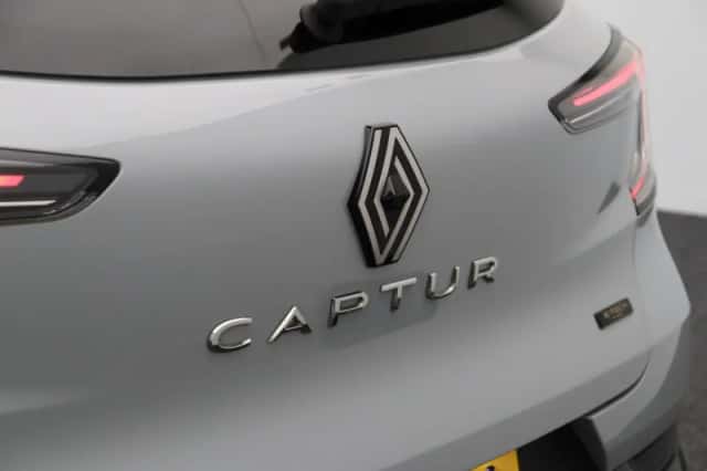 Renault Captur (2025) thumbnail 29