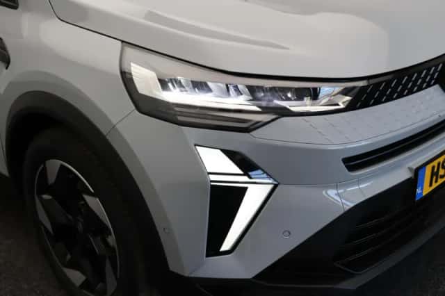 Renault Captur (2025) thumbnail 32