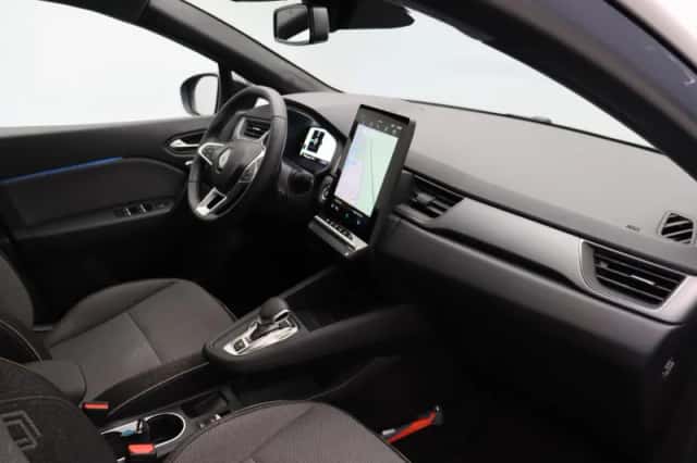 Renault Captur (2025) thumbnail 38