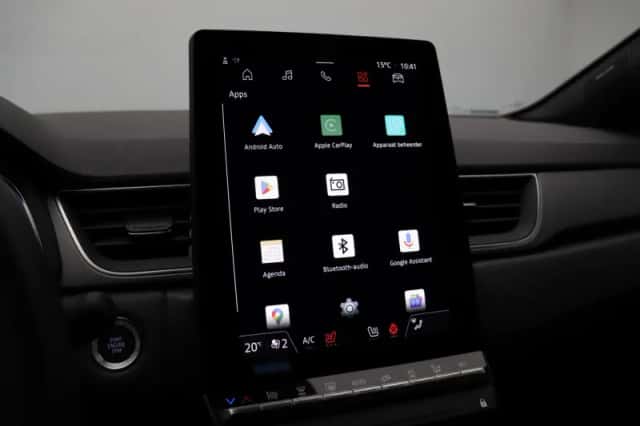 Renault Captur (2024) thumbnail 23