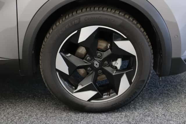 Renault Captur (2024) thumbnail 32