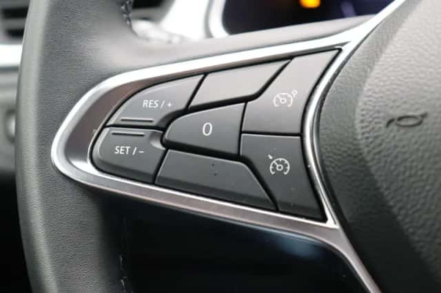 Renault Captur (2024) thumbnail 21