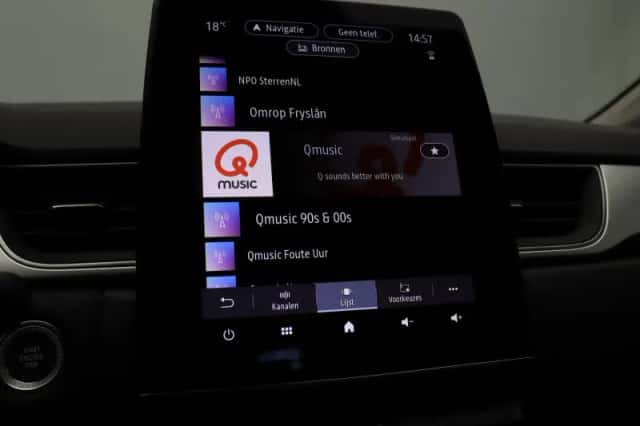 Renault Captur (2024) thumbnail 35