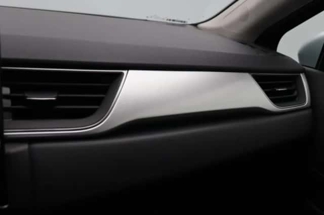 Renault Captur (2024) thumbnail 37