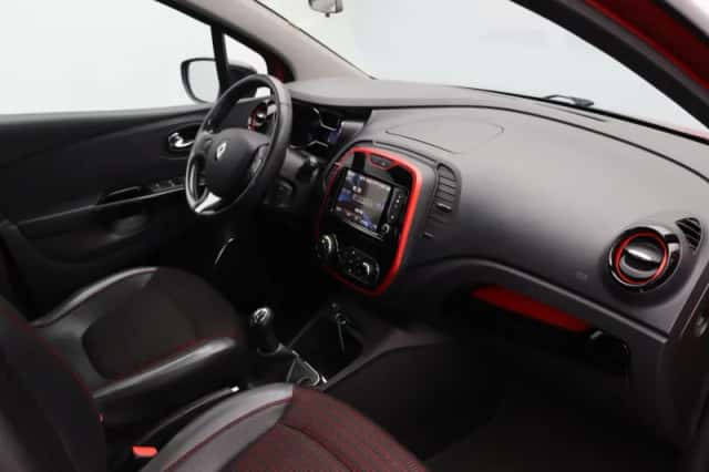 Renault Captur (2015) thumbnail 5