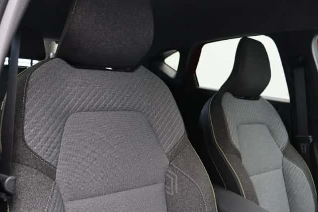 Renault Captur (2026) thumbnail 4